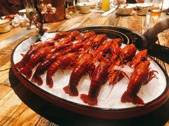 -虾弄弄海派小龙虾·牛羊蝎子火锅