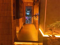 -何师烧烤Pro ·江湖川菜·小龙虾·精酿(太古里旗舰店)