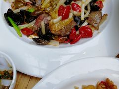 -渝半城经典川粤菜(重庆天地店)