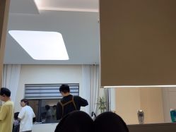 -优尚·烫·染·店