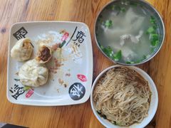 -依云煎包店