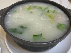-东豪园林海鲜酒家(南港路辅路店)