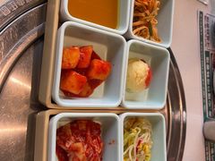 -韩香福烤肉庄园(文化西路店)