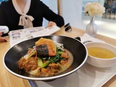 -轻蔬不用等·素食(江苏路店)
