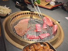 -铭牛烧肉·和牛海鲜自助(高新月牙湖店)