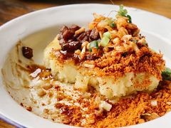 老奶脆哨洋芋粑-包整·丝娃娃(一览甲秀楼风景店)