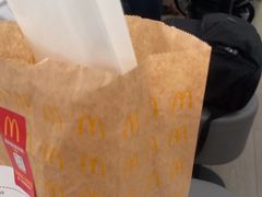 -麦当劳(上海虹桥站30B检票口楼上)