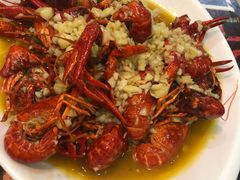 -扒虾小妹儿麻辣海鲜(宏图街店)