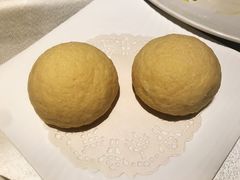 脆皮流沙包-皇朝会.经典传统粤菜(外滩店)