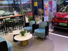 -上汽大众4S店(上海冠松店)