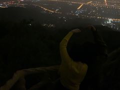 -鬼笑石后山停车场