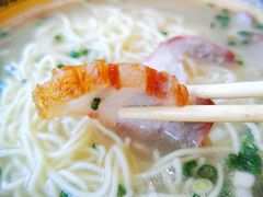 -肇兴特色牛肉粉