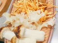 当季菌菇拼盘-一绪に寿喜烧(荟聚店)