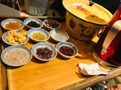 -哥老官重庆美蛙鱼头(西湖银泰十一哥店)