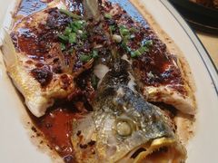 -八府香鸭·啫啫煲(华山路店)