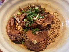 -佬钱湾仔(衣裳街店)