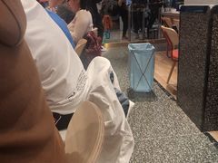 等位区-龍歌自助小火锅(李沧顺和汇店)