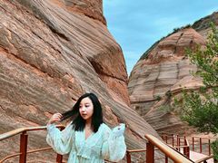 -波浪谷