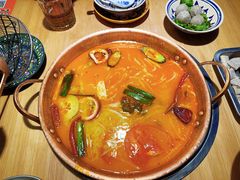 -洱火云南酸菜牛肉火锅(石景山当代商城店)