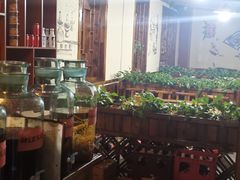 -果松木炭酸菜铜火锅·外婆参鸡汤