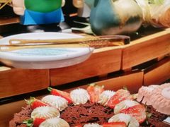 -雍容荟帝王蟹活龙虾展台自助(IFS黑金店)