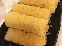 炸响铃-鲜入围煮花胶鸡海鲜火锅