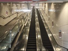 -红土地(地铁站)