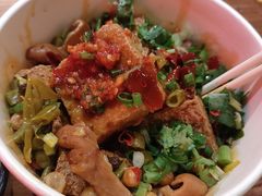 -串门邻居串串火锅(云南南路店)