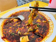 水煮岷江河黄辣丁-胖大姐黄辣丁鱼庄(新津店)