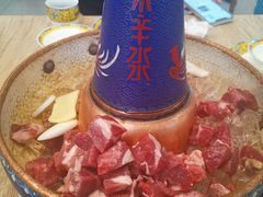 -毛辣果·贵州红酸汤牛肉火锅(西单店)