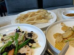 -越百海海鲜蒸锅(乐山店)