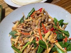 酸笋炒牛肉卷饼-云上千禾(水上店)
