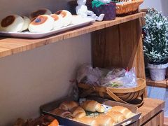 -沁屋面包店(人民东路店)