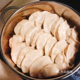 饺子大变身，红太狼的平底锅还有这个用处！