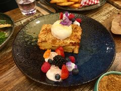 -FLOVIE FLORIST CAFE