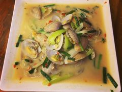 -J Daeng Seafood