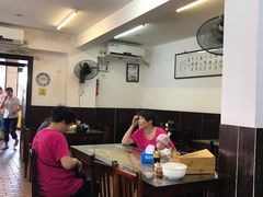大堂-长人馄饨铺(解放街店)