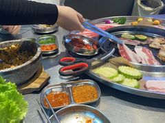 -哈哈碳都·牛肋条无限自助烤肉(台江万达店)