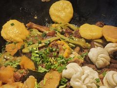 -高家小院铁锅炖大鹅(哈西高铁站店)