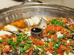 -鱼鲜饭香·招牌汽锅剁椒鱼头王