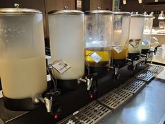 -筠咖啡西餐厅(上海国展宝龙丽筠酒店)