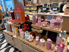 -星巴克臻选(莘庄仲盛店)