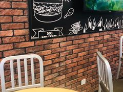 用餐区-汉堡王(大连柏威年餐厅店)