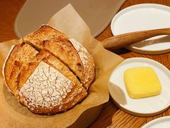 酸种面包佐黄油-Amber(置地文华东方酒店)
