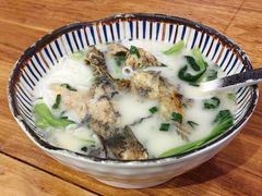 -鲜越鲜鱼粉(财富购物中心店)