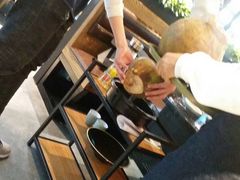 -东椰·海南椰子鸡火锅(朝阳门店)