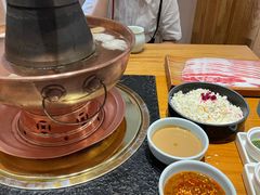 -额尔敦传统涮.冰煮羊火锅(乌兰察布体育场店)