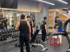 -超鹿运动(五四路恒力城店)