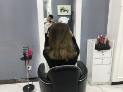 -DL HAIR SALON