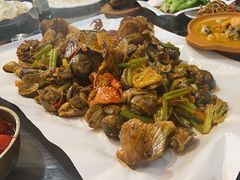 -东来菜馆•手抓海鲜家常菜•海鲜锅贴(鸽子窝店)